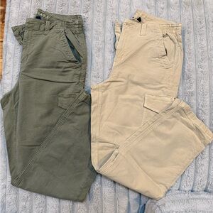 2 pairs ofWomen’s American eagle cargo pants straight leg size 14L in LU
